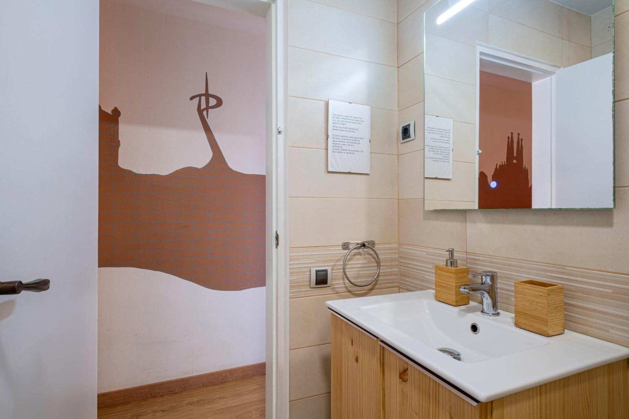 Ferienwohnung 5 Min To The Sea And 15 Min To Barcelona Center Sant Adria de Besos Exterior foto